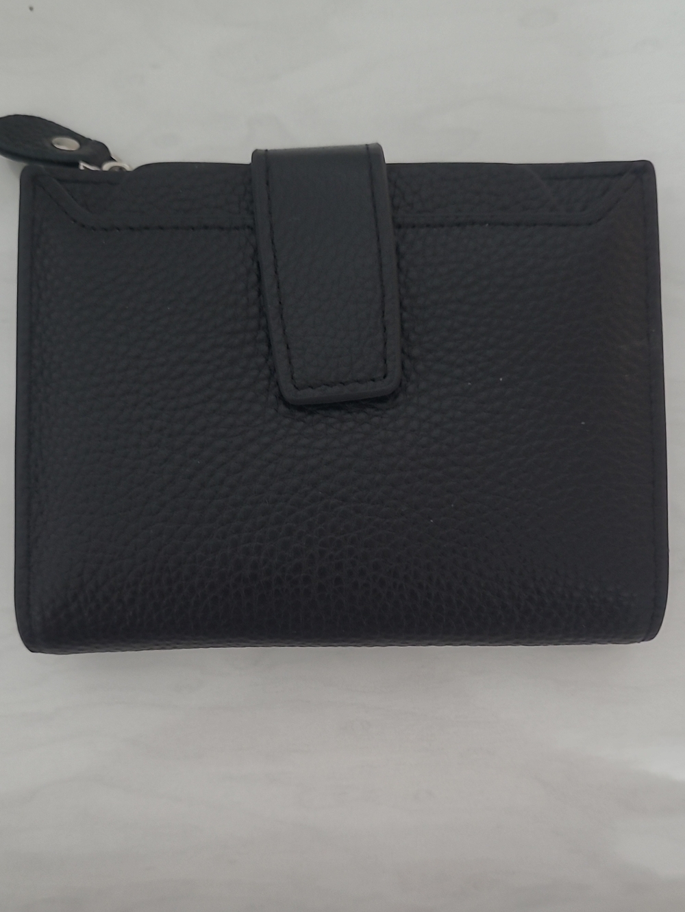 NWT Totally Amazing VEGAN LEATHER Women's Wallet - Sleek Black Compact Organing